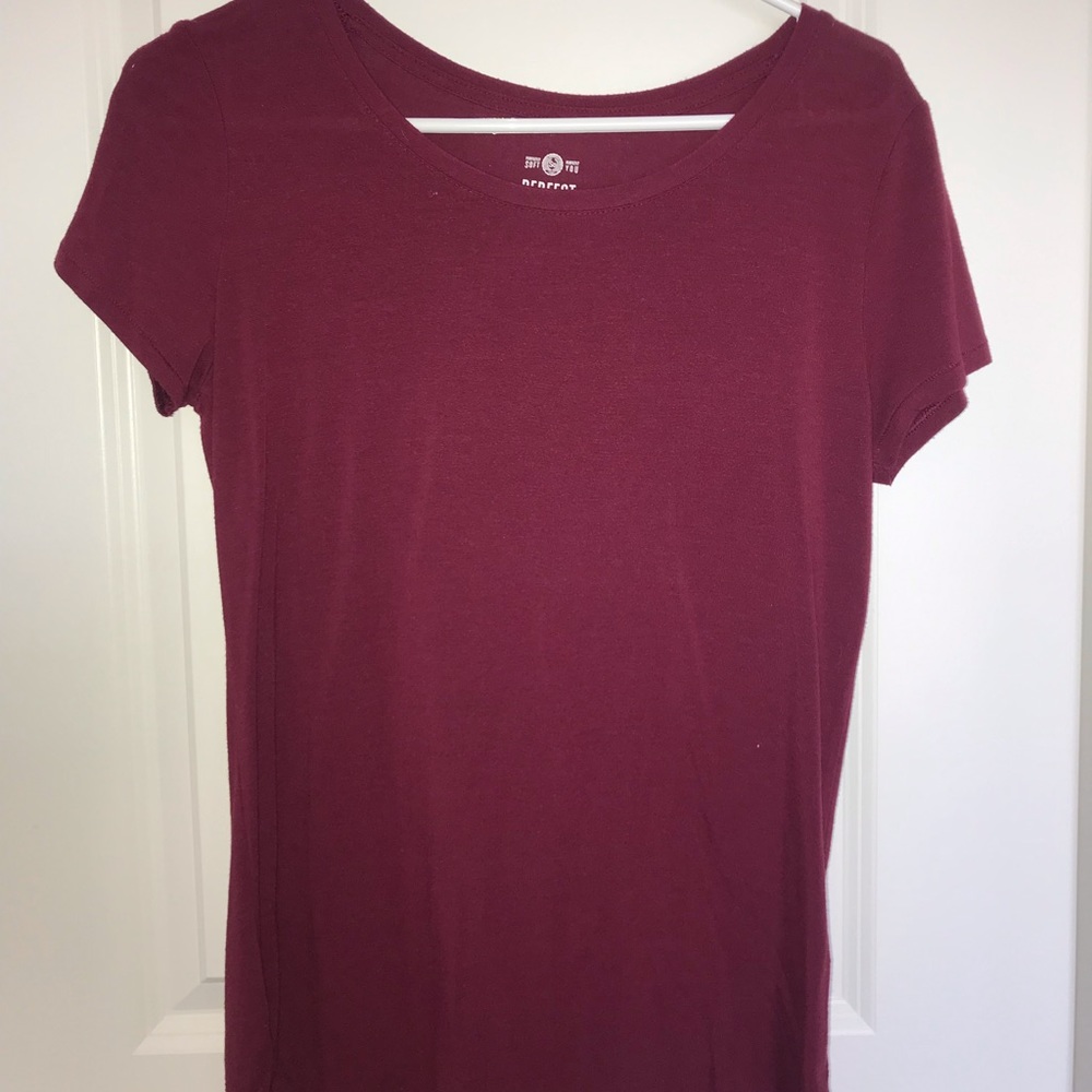 Scoop neck T-shirt